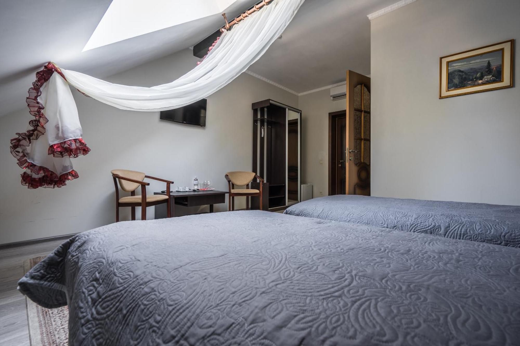 Inn Okolitsya Protsev Екстериор снимка